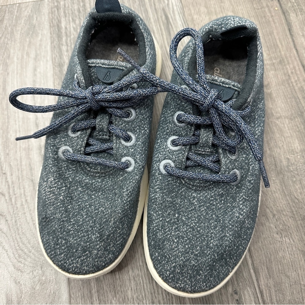 Allbirds  Wool Runners  Blue Athletic Sneaker  Lace Up Shoes  Size 6